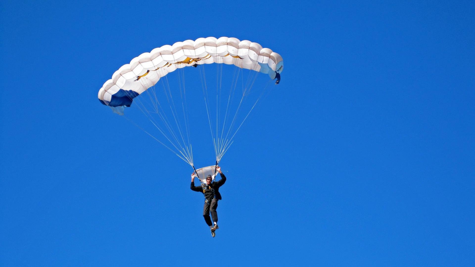 澳女泳队展现集团作战优势，澳洲泳坛少女惊艳